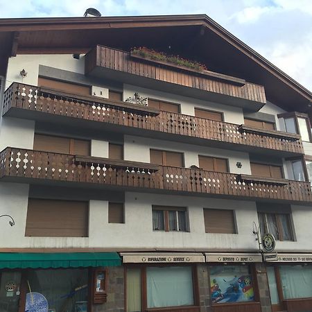Villa Cristallino -Stayincortina Cortina d'Ampezzo Luaran gambar